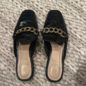 Vince Camuto VC-Rachey Black flats